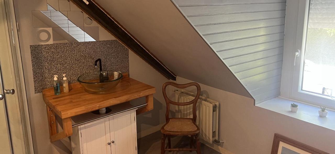 Double & Family Rooms In Tranquility In Blue Saint-Mars-sur-la-Futaie Extérieur photo
