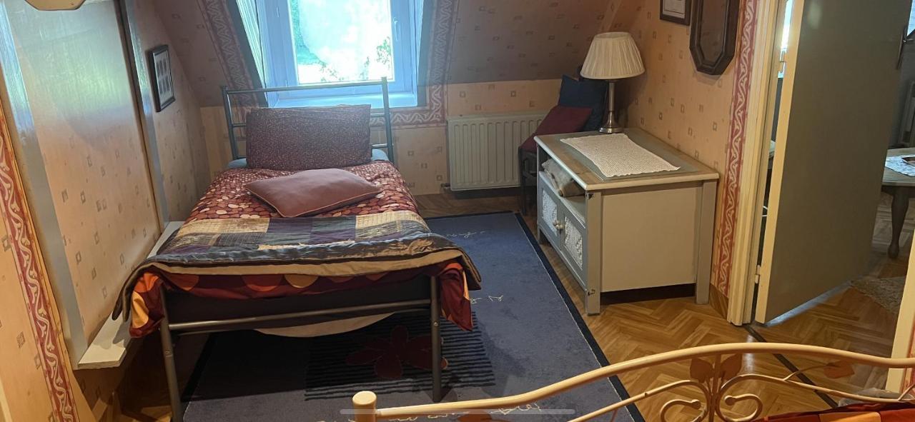 Double & Family Rooms In Tranquility In Blue Saint-Mars-sur-la-Futaie Extérieur photo